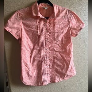 L.L. Bean Womens Peach  Floral Button Down Shirt Short Sleeve size small